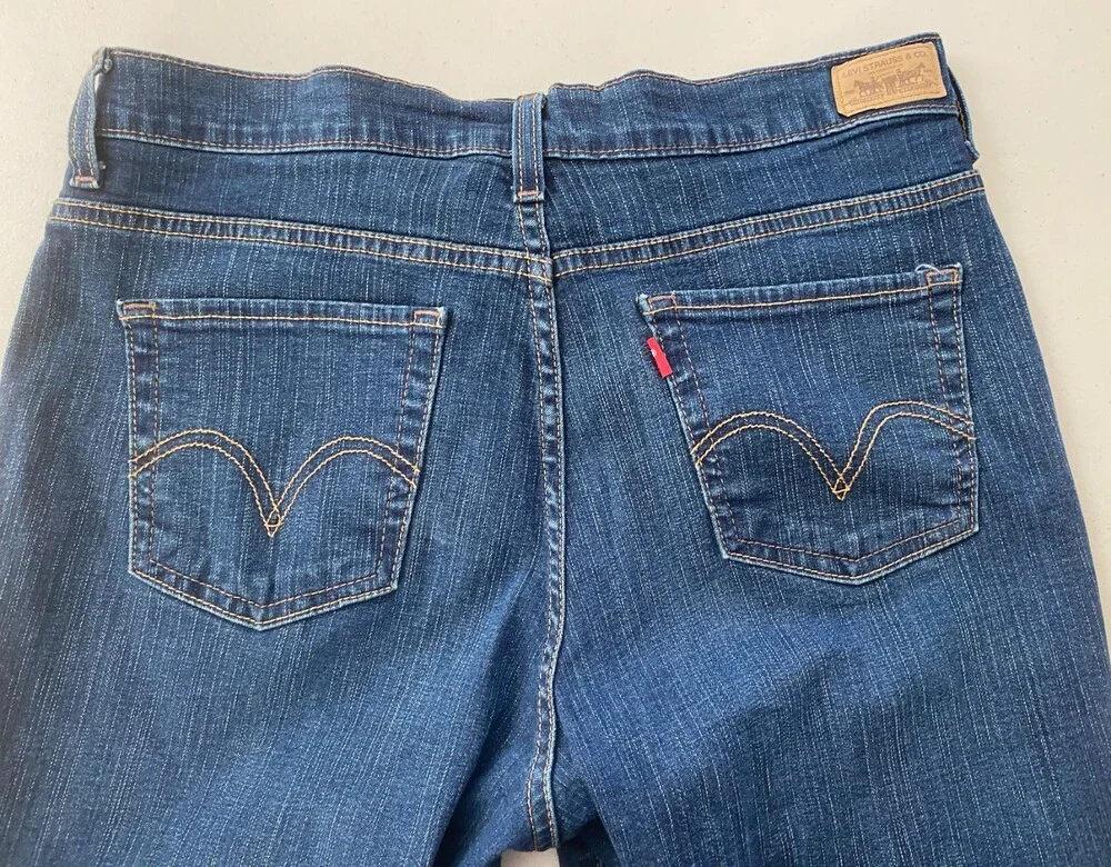 Levi's 512 Women's size 12M Perfectly Slimming Bootcut Stretch Jeans 31